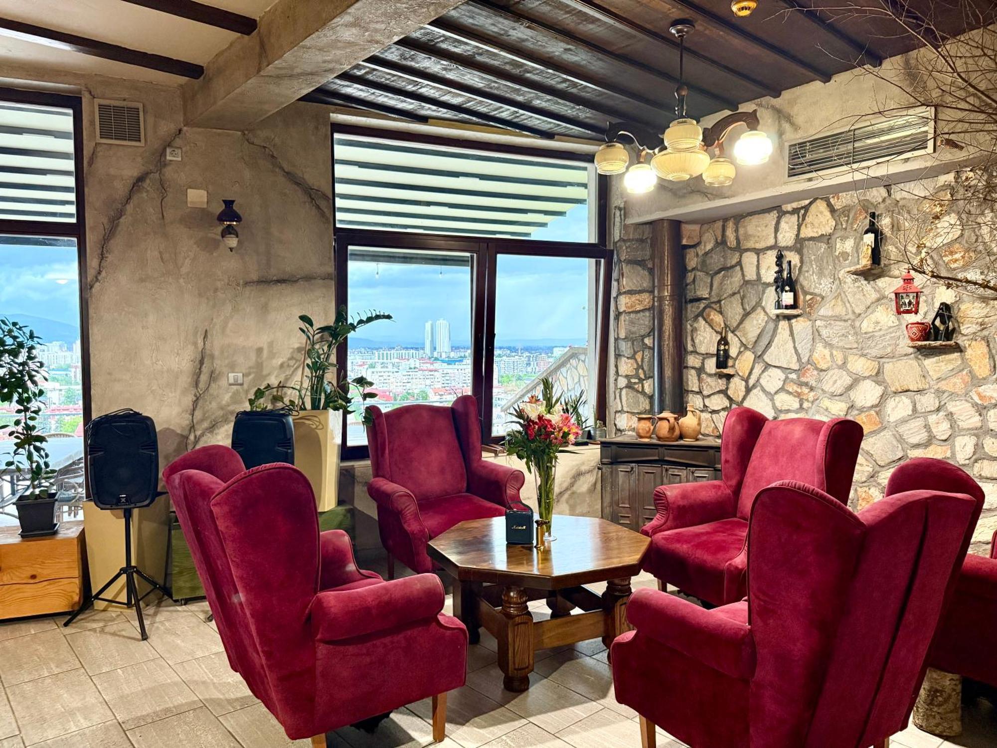 Villa Eleni Apartments Скопье Экстерьер фото