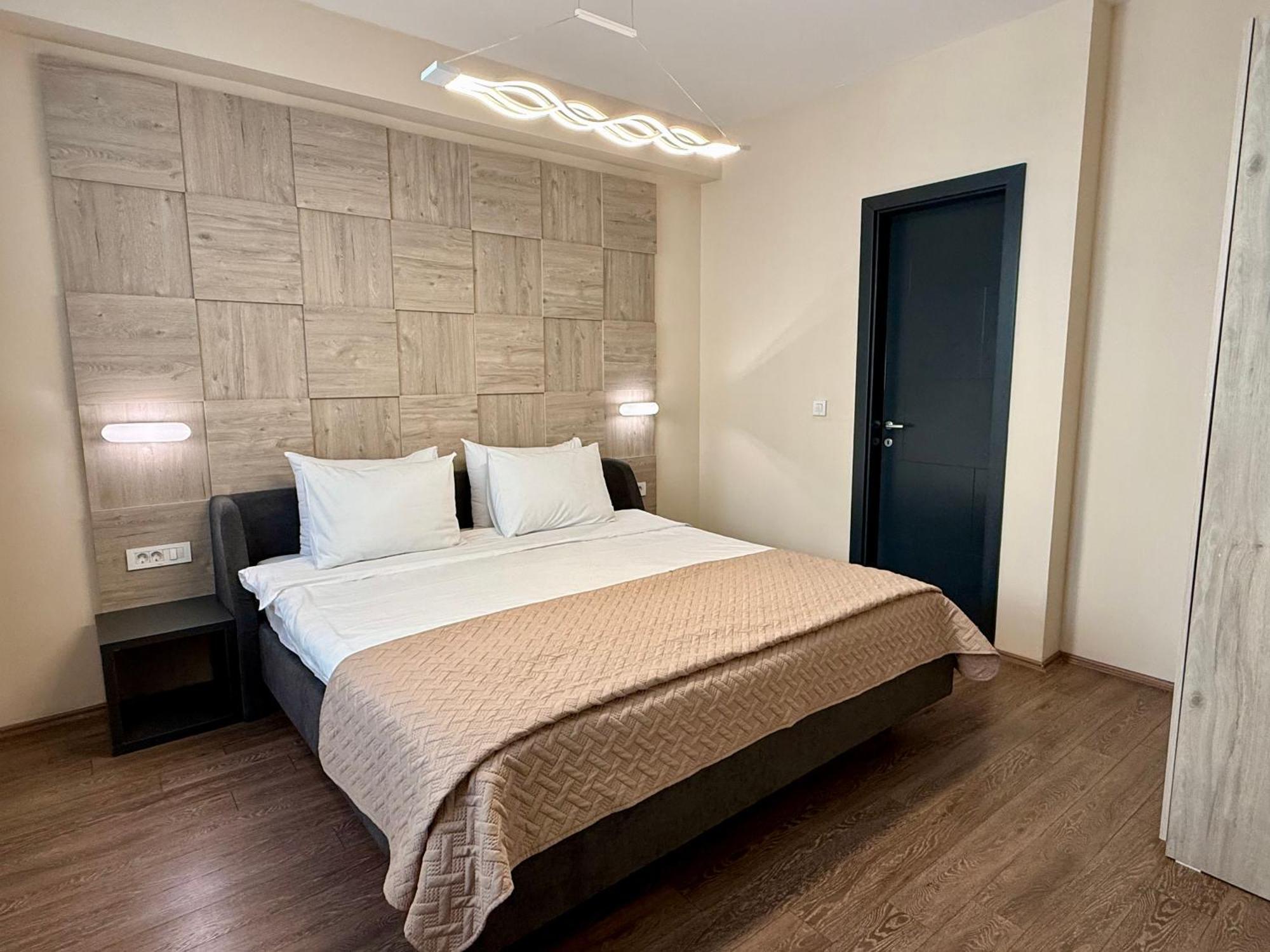 Villa Eleni Apartments Скопье Экстерьер фото